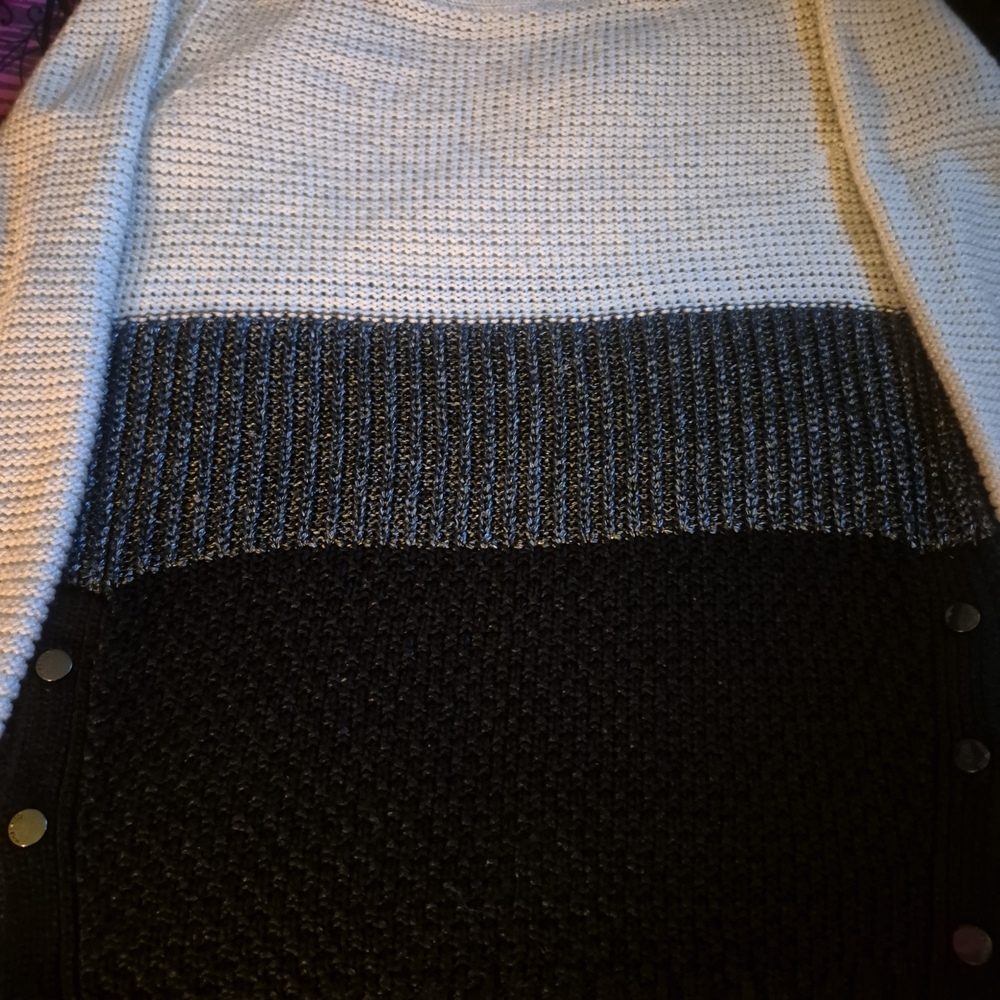 Calvin Klein Cream & Gray Knit Pullover